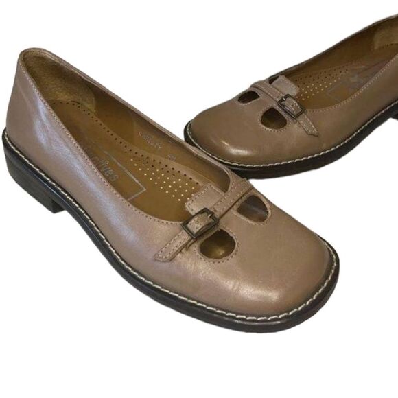 Shoes - New Directives Christy Womens Nude Tan Leather Loafers Shoes Sz 7